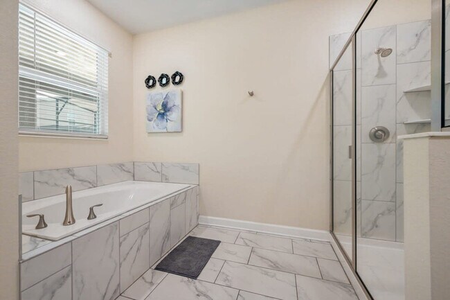 Building Photo - 4532 Target Blvd