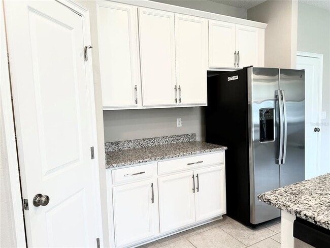 Building Photo - 6268 Great Bear Dr