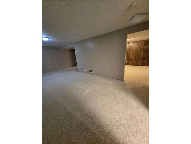 Building Photo - 3209 Welcome Ave N