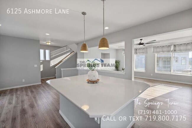 Building Photo - 6125 Ashmore Ln