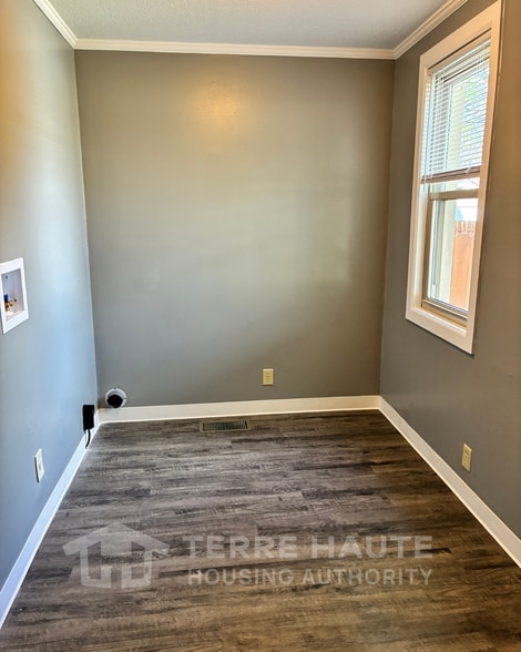 Laundry Room - 59 S 15th St