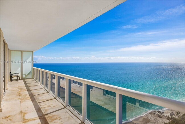 Building Photo - 1830 S Ocean Dr