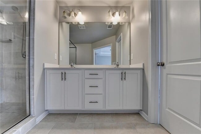 Building Photo - 217 Rockfern Ter