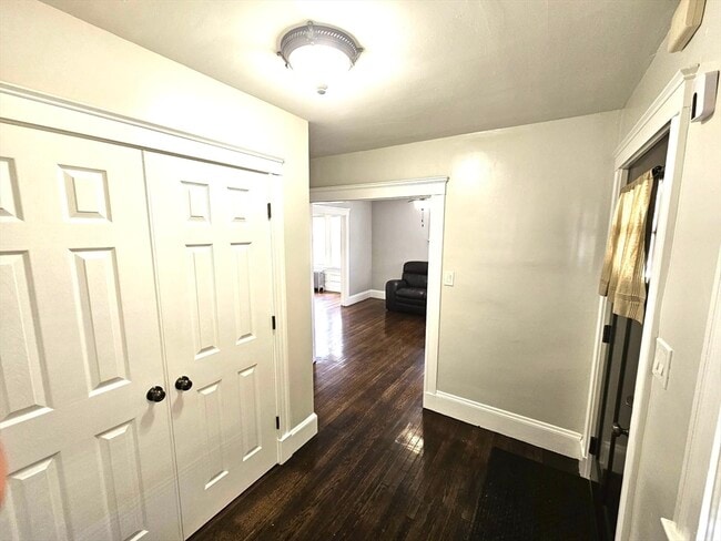 Building Photo - 42 Wood Ave