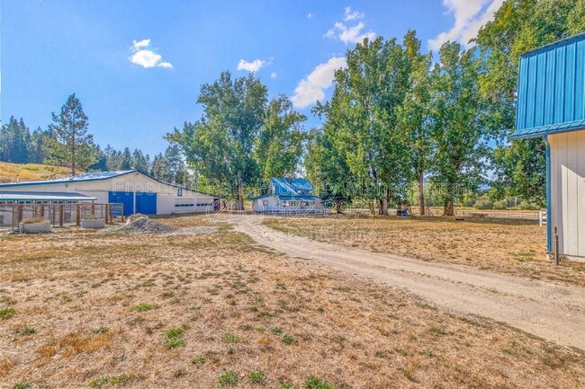 Building Photo - 17778 E Canary Creek Rd