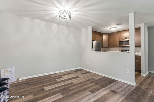 Building Photo - 41 N Indian Valley Ct