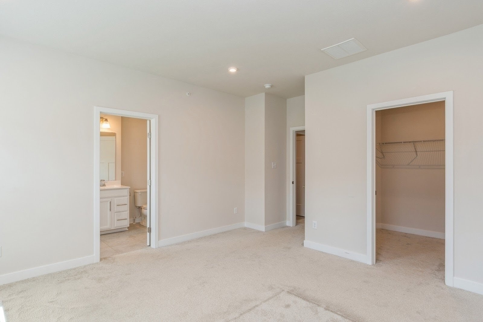 Building Photo - 4602 Spruce Rd