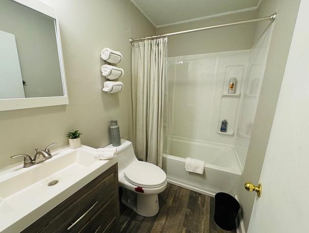 Building Photo - Near Wake Forest University 4 bedroom!