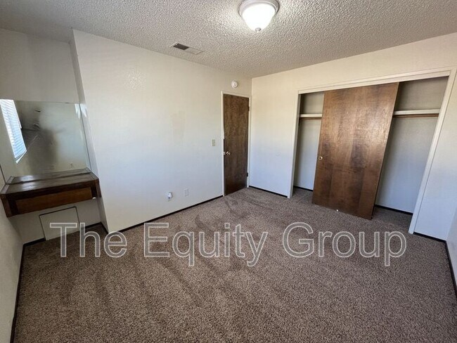 Building Photo - 850 N Williford Dr