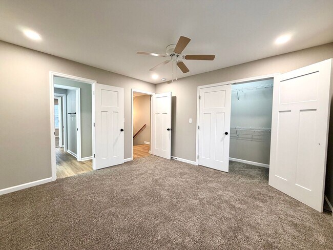 Building Photo - 511 Glenstone Springs Dr