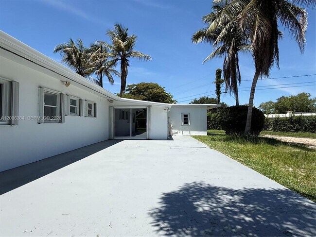 Building Photo - 15395 SW 272nd St