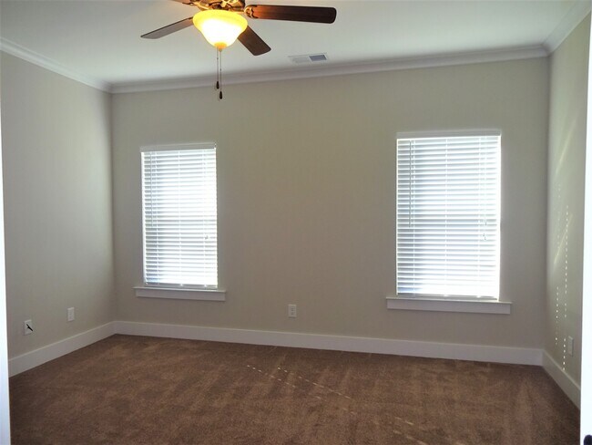Building Photo - Home for rent in Calera, AL! Available to View Now!!!
