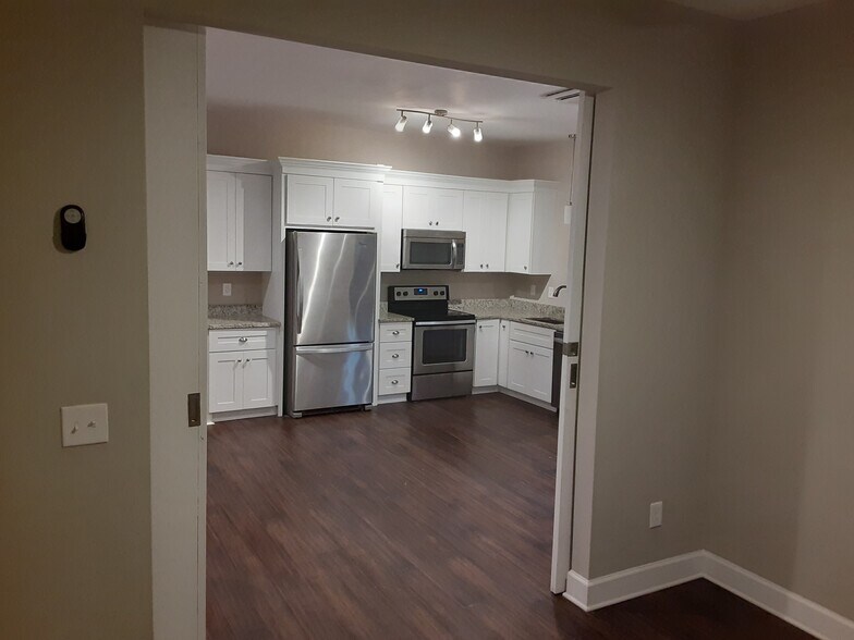 Building Photo - 5134 Belmore Manor Ct
