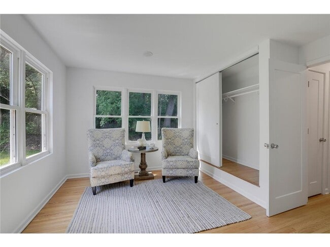 Building Photo - 5111 Colonial Dr