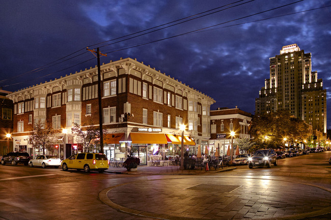 Building Exterior - Argyle