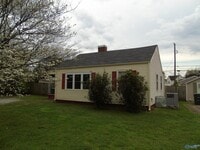 Building Photo - 305 Thornton Ave SW