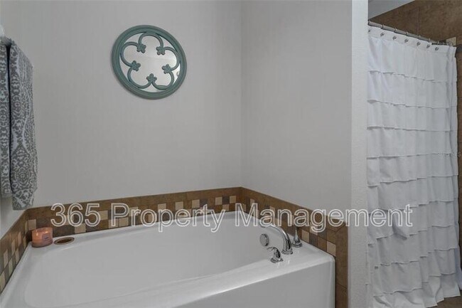 Building Photo - 14375 Saltby Pl