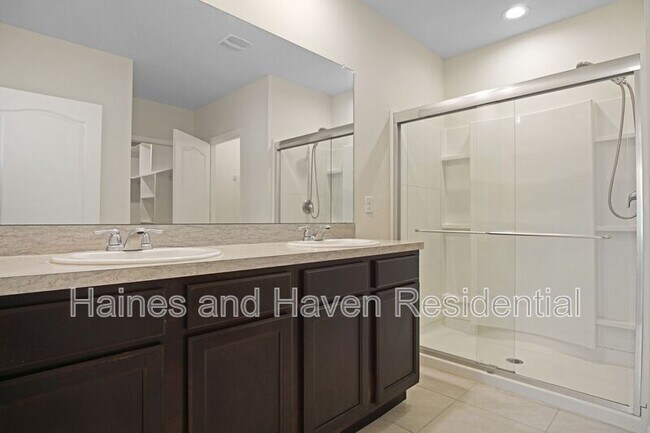 Building Photo - 3189 Royal Tern Dr