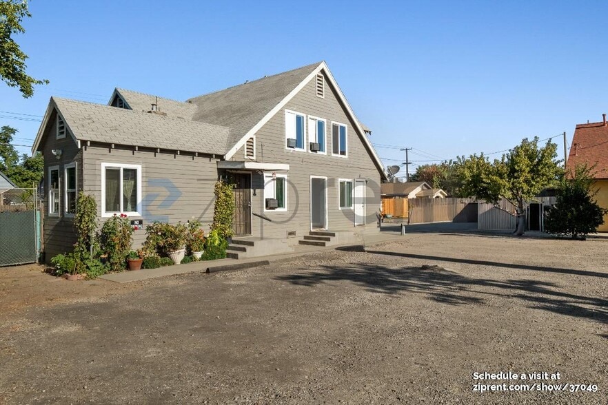 Primary Photo - 1323 Monterey Ave
