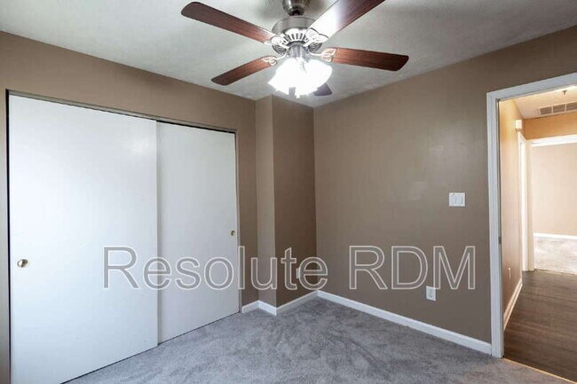 Building Photo - 9130 Allegro Dr