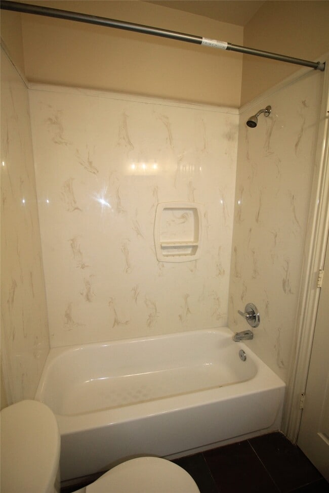 Building Photo - 4709 Scott St