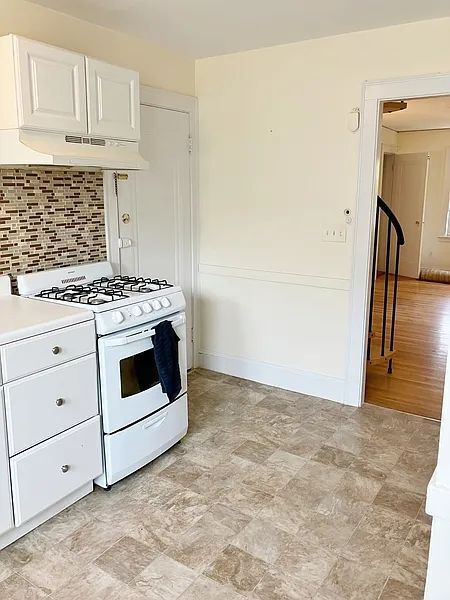 Building Photo - Great location, close to Quincy Center!