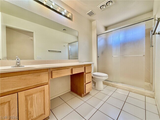 Building Photo - 2821 Byron Dr