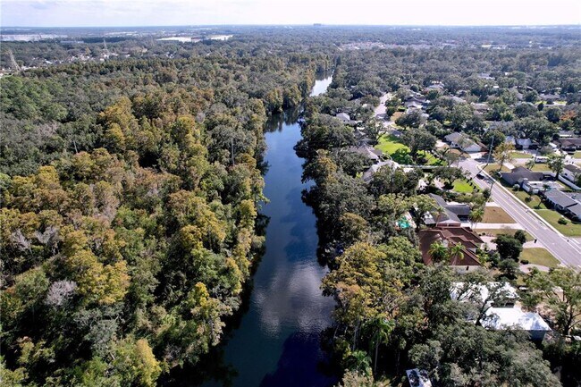 Building Photo - 1601 Riverhills Dr