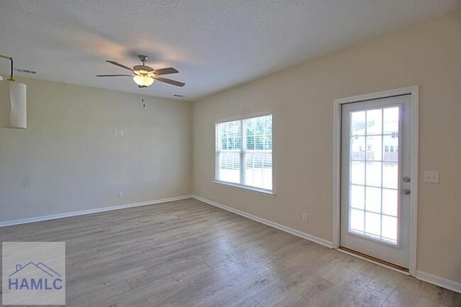 Building Photo - 260 Whippoorwill Wy NE