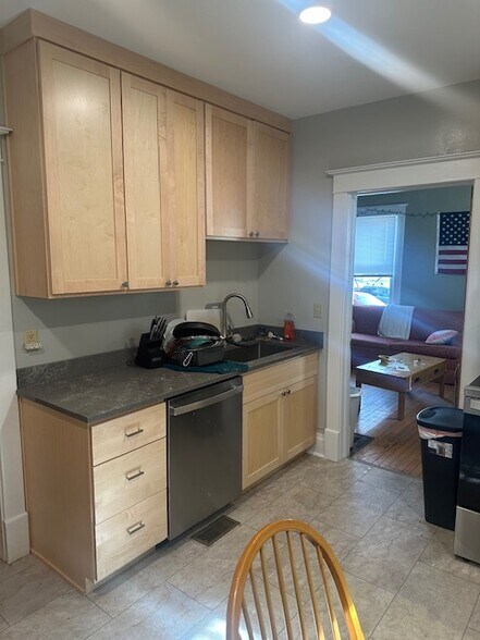 Building Photo - 1530 Fitch Ave