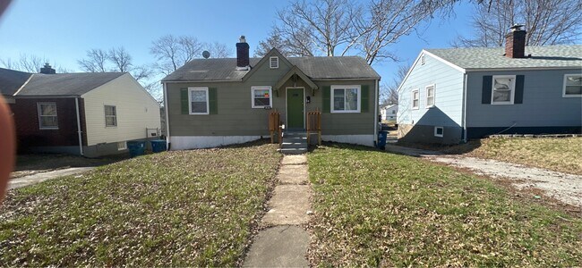Building Photo - 7426 Calvin Ave