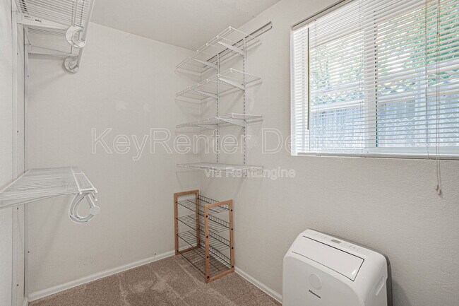Building Photo - 3713 Wolff St