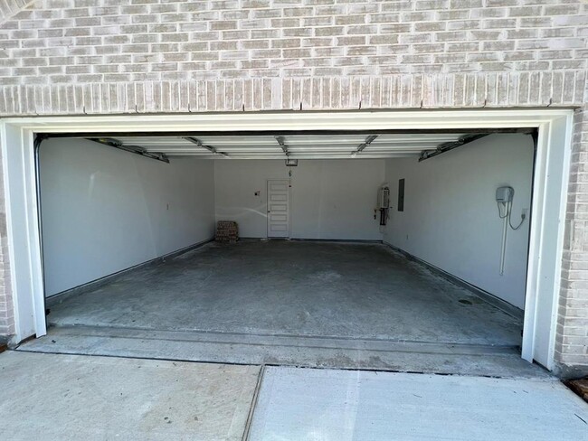 Building Photo - 23051 True Fortune Dr