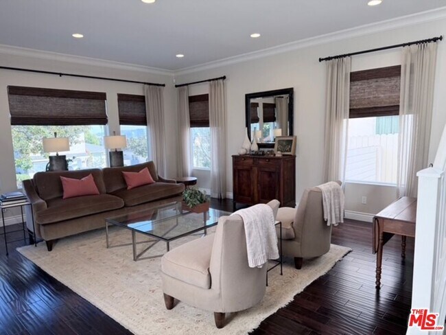 Building Photo - 2319 Bagley Ave