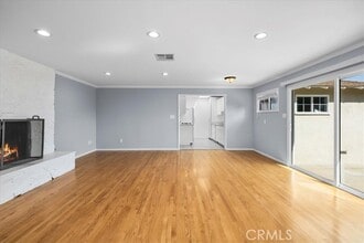 Building Photo - 2228 Warfield Ave