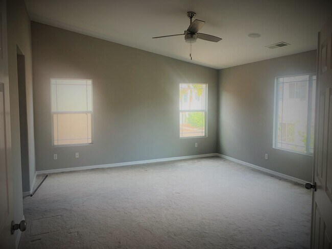 Building Photo - Coming Soon…..Beautiful 5BR/3BA 2-story Home in Gated Community! Pool, Spa, Tot lot!