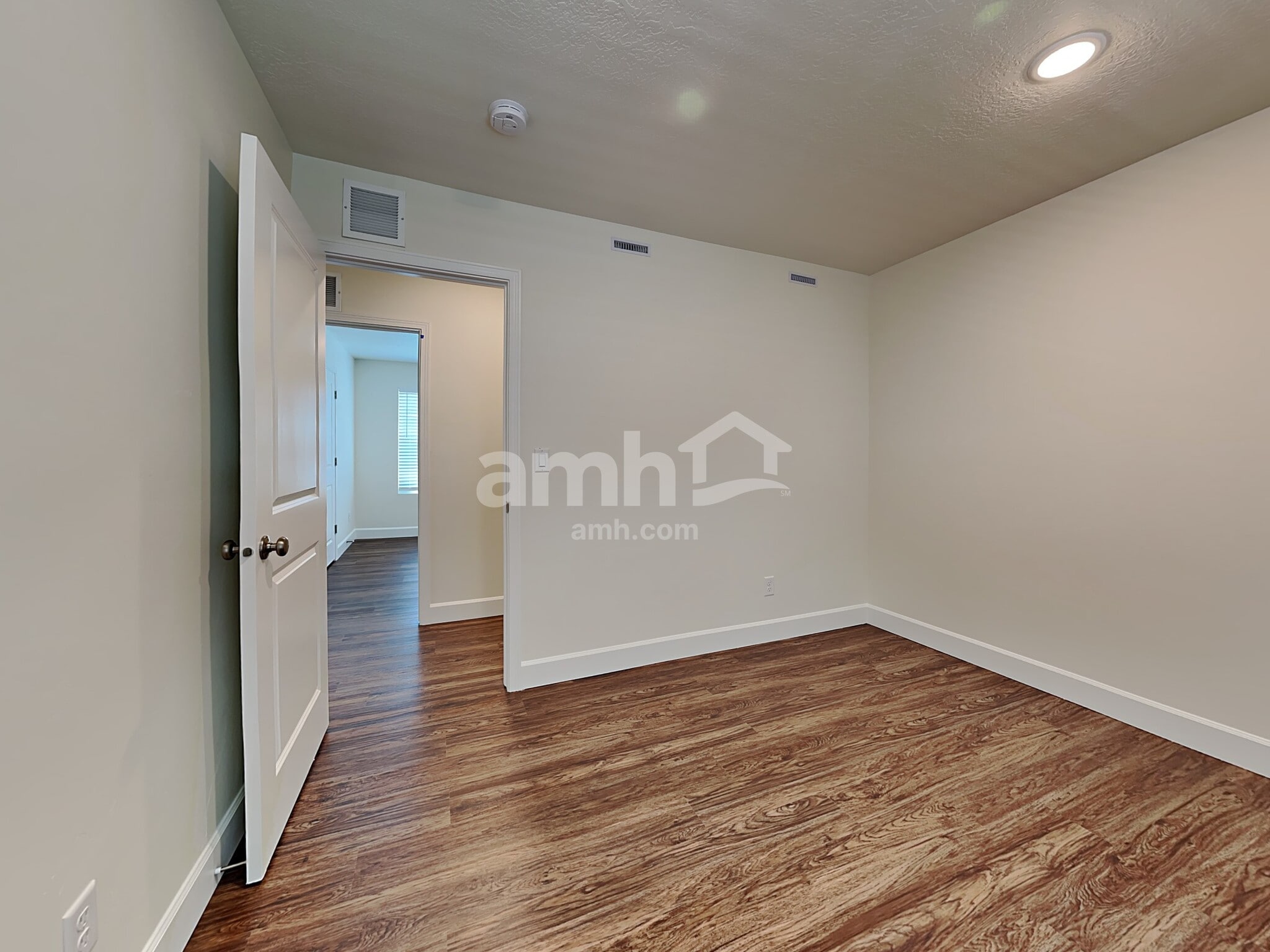 Building Photo - 6098 W Arranmore Dr