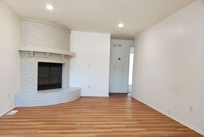 Building Photo - 9580 W Hoff Dr