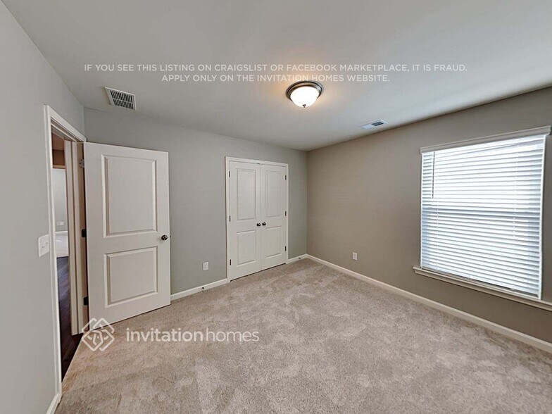 Building Photo - 121 Webster Cir