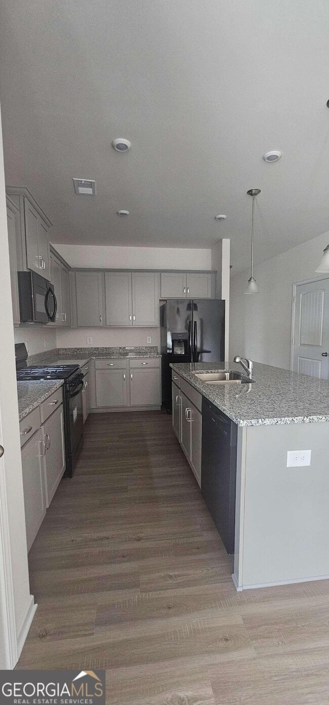 Building Photo - 188 Graham Cir