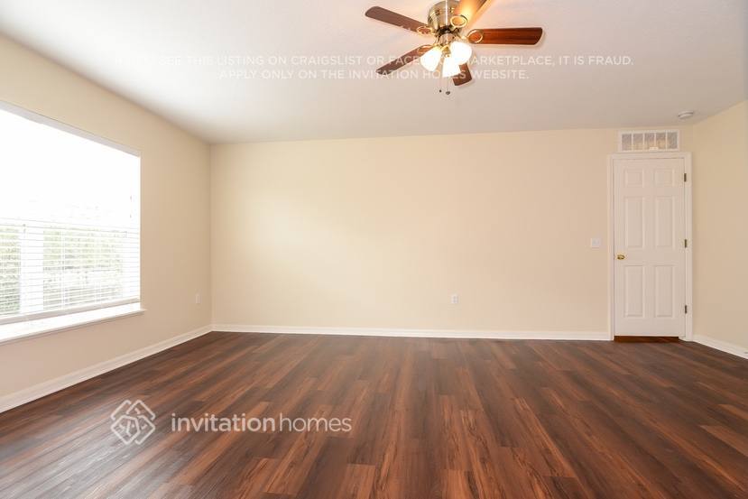 Building Photo - 3309 97th Ln E