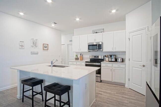 Building Photo - 973 Bent Creek Dr