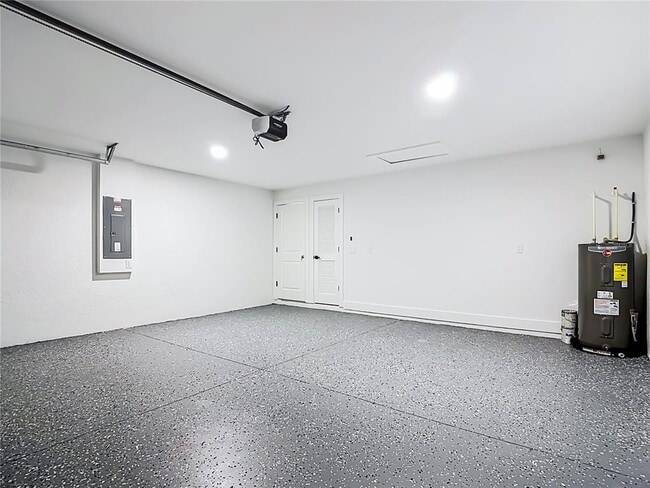 Building Photo - 3716 5th St W