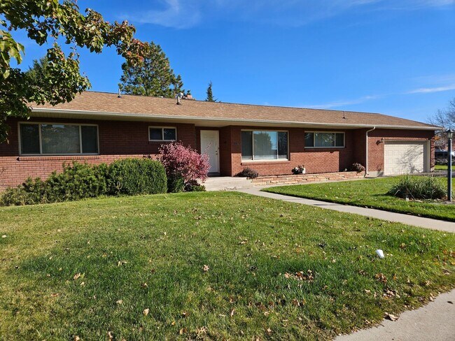 Building Photo - Remodeled 3-Bedroom Home in Orem
