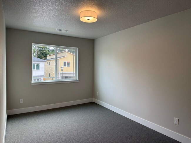 Building Photo - Beautiful Three Bedroom New Construction Home For Rent