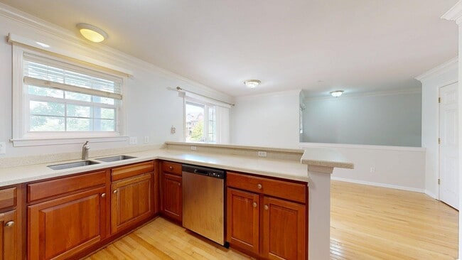 Building Photo - 3042 Barclay Way