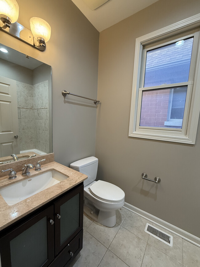 Bathroom Upstairs - 4211 S Ellis Ave