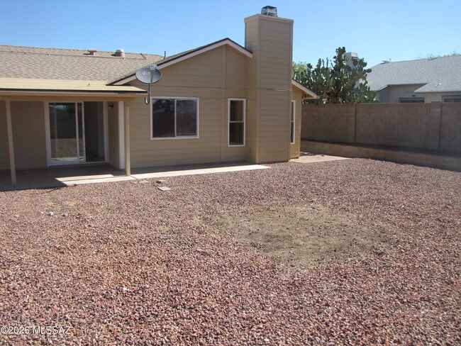 Building Photo - 9946 E Leila Dr
