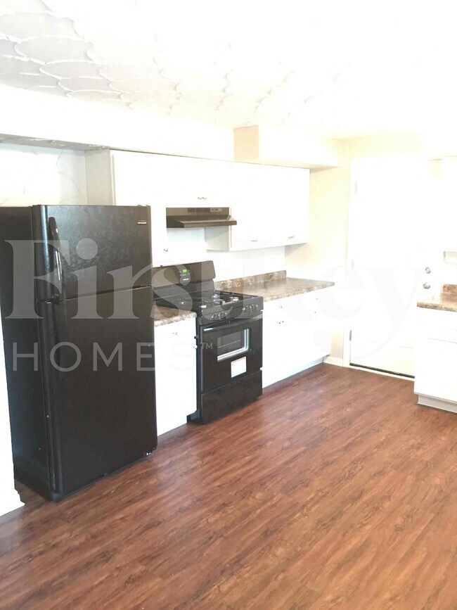 Building Photo - 509 Marie Dr