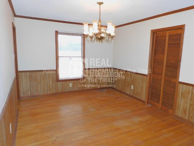 Building Photo - 8521 Richardsonwood Rd